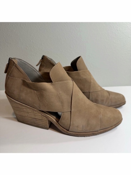Eileen Fisher Shoes - Eileen Fisher Jenkins Ankle Booties Size 10 Tan Nubuck Leather Minimalist Casual